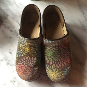 DANSKO Vegan Multicolor Clogs 38